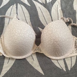 Pink 32D bra